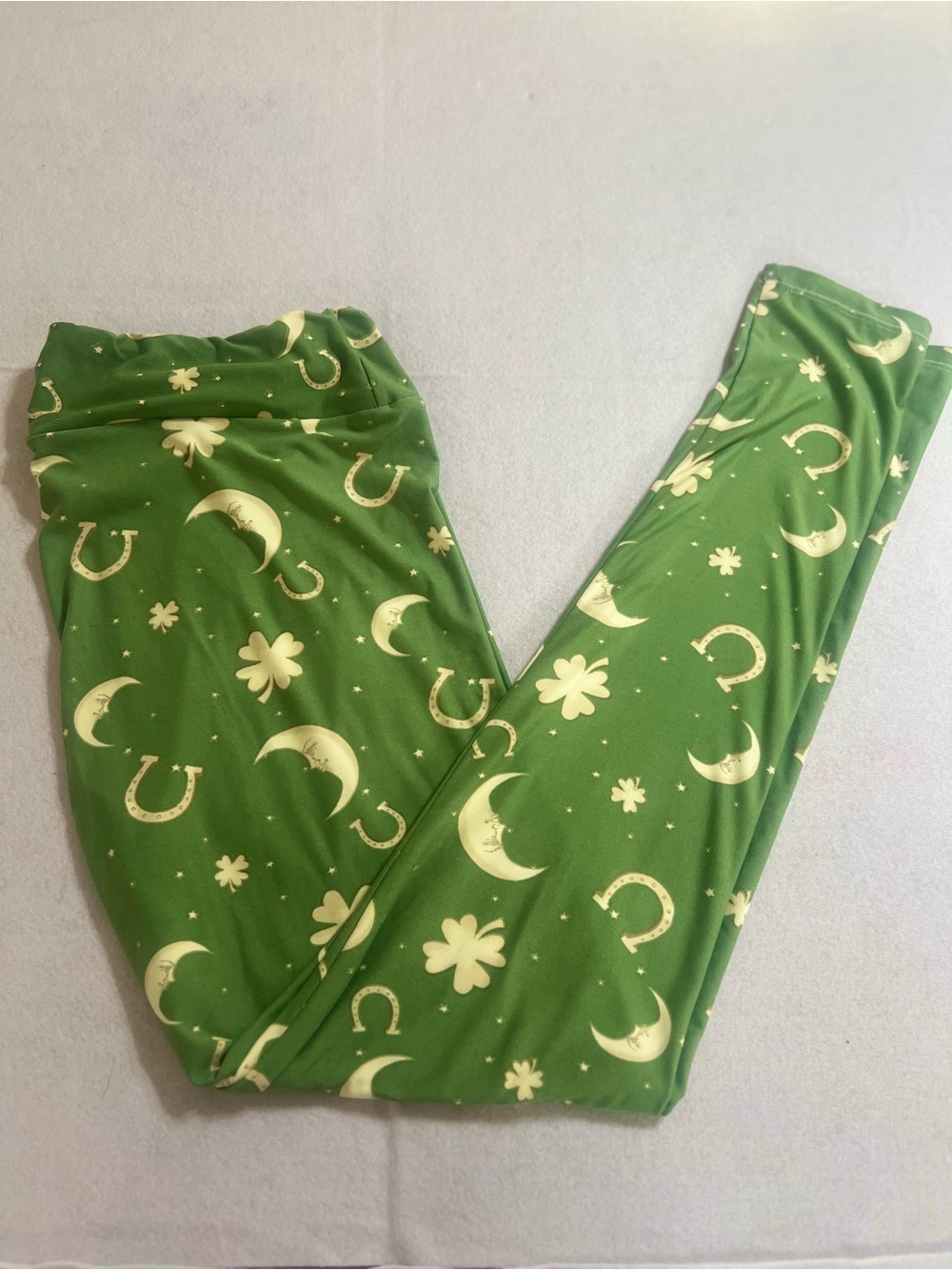 LuLaRoe Green Moon & Horseshoe Printed Leggings